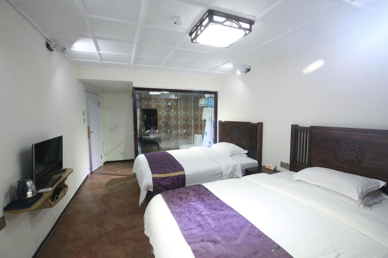 Lqj Riverside Guest House Fenghuang Exterior photo