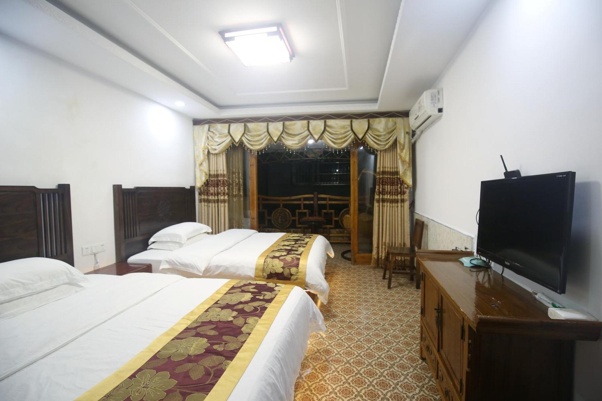 Lqj Riverside Guest House Fenghuang Exterior photo