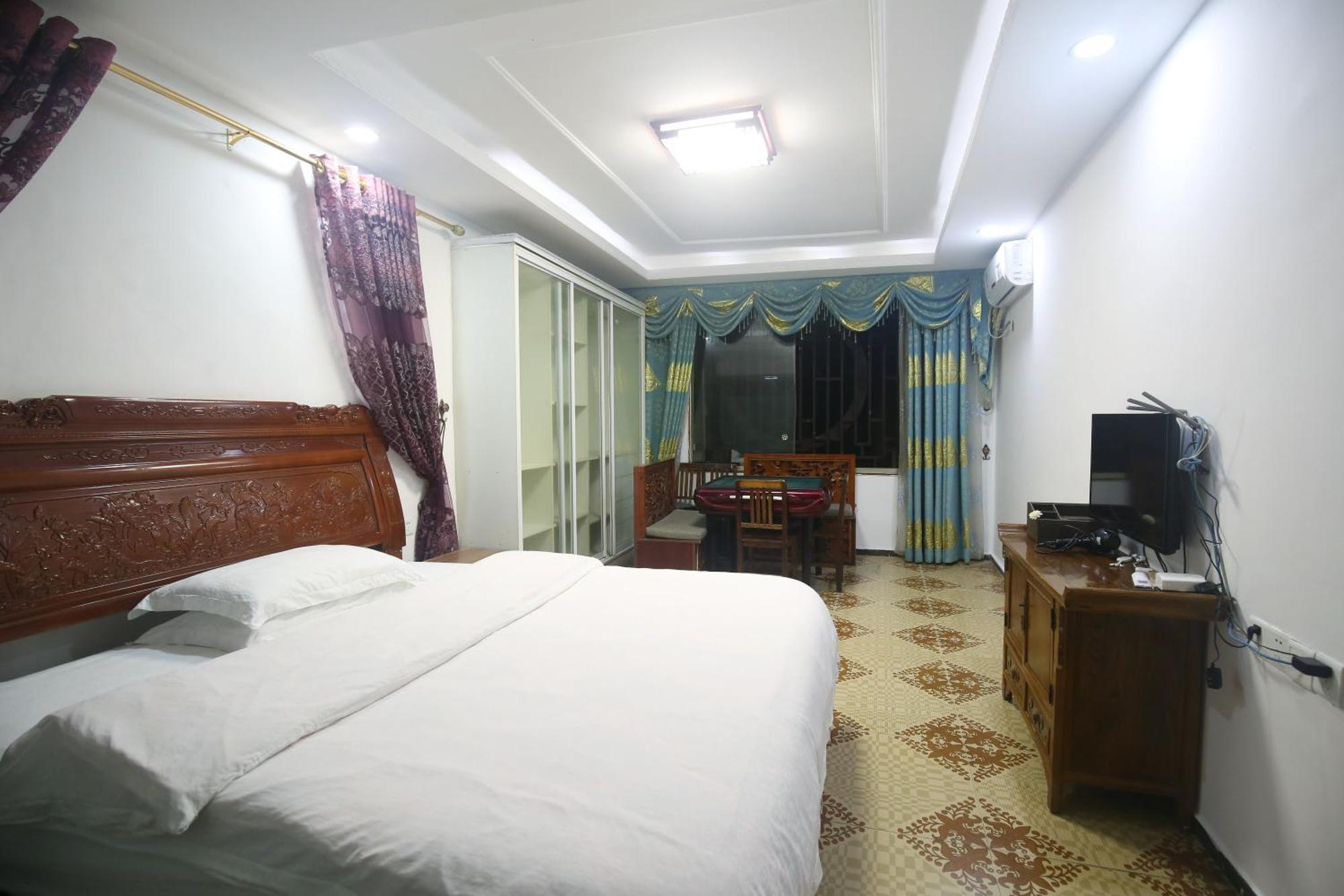 Lqj Riverside Guest House Fenghuang Exterior photo