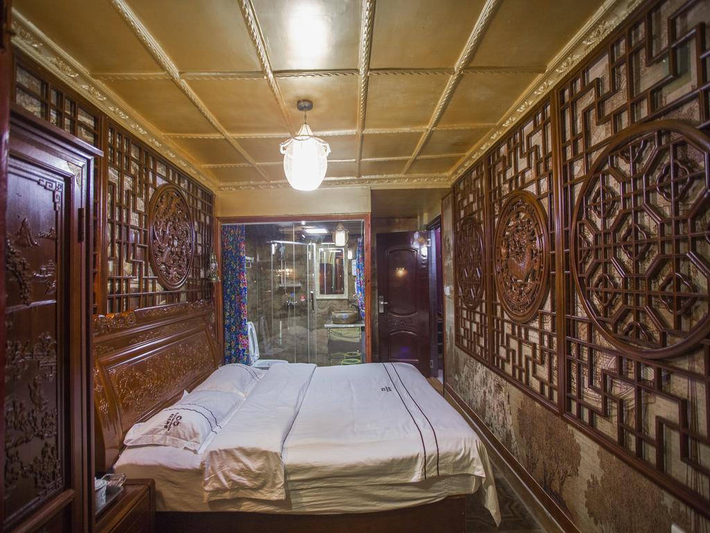 Lqj Riverside Guest House Fenghuang Exterior photo